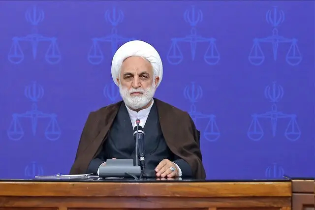 توقف پخش یک برنامه‌ مربوط به موسیقی با دستور قضایی/آخرین وضعیت پرونده های «تتلو» و «طوفان»