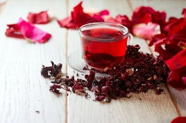 چای ترش؛ نوشیدنی کم‌کالری پرخاصیت