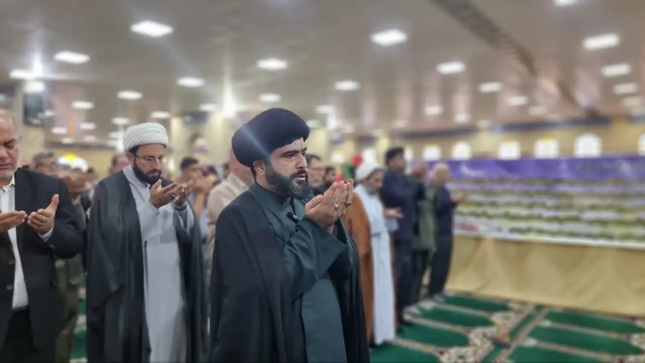 امام جمعه موقت گناوه: میدان جنگ رسانه‌ای را نباید به دشمن واگذار کرد