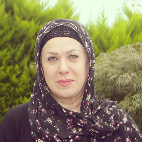 زهره شکوفنده