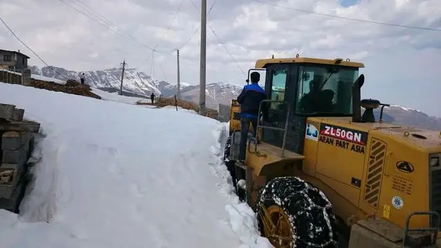 بازگشایی جاده‌های سوادکوه پس از بارش برف/ آماده‌باش ستاد مدیریت بحران