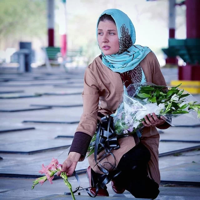بیوگرافی گلوریا هاردی از نوازندگی در فرانسه تا ازدواج با بازیگر مطرح ایرانی !!