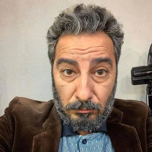 نوید محمدزاده