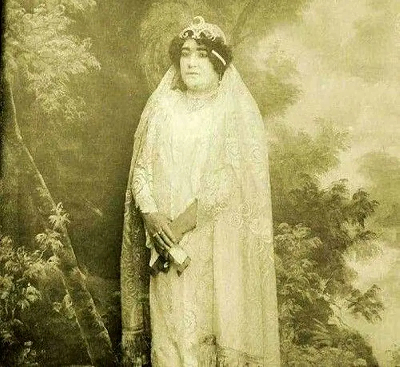  عروس قجری