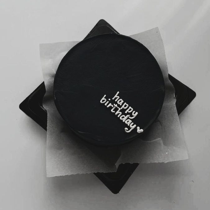 کیک مینیمال مردانه