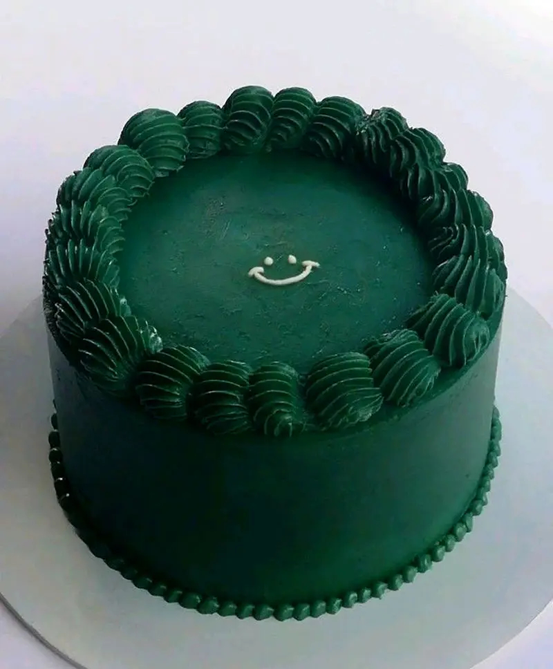 کیک تولد سبز پاستیلی