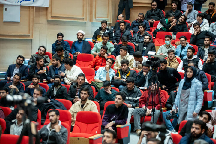 استاندار: دانشجویان پیشگامان تغییرات اجتماعی و فرهنگی جامعه هستند