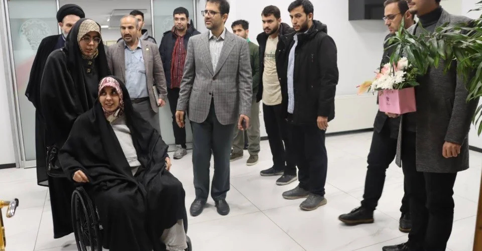 دانشگاه صنعتی شریف , دانشگاه های جمهوری اسلامی ایران , وزارت علوم , 