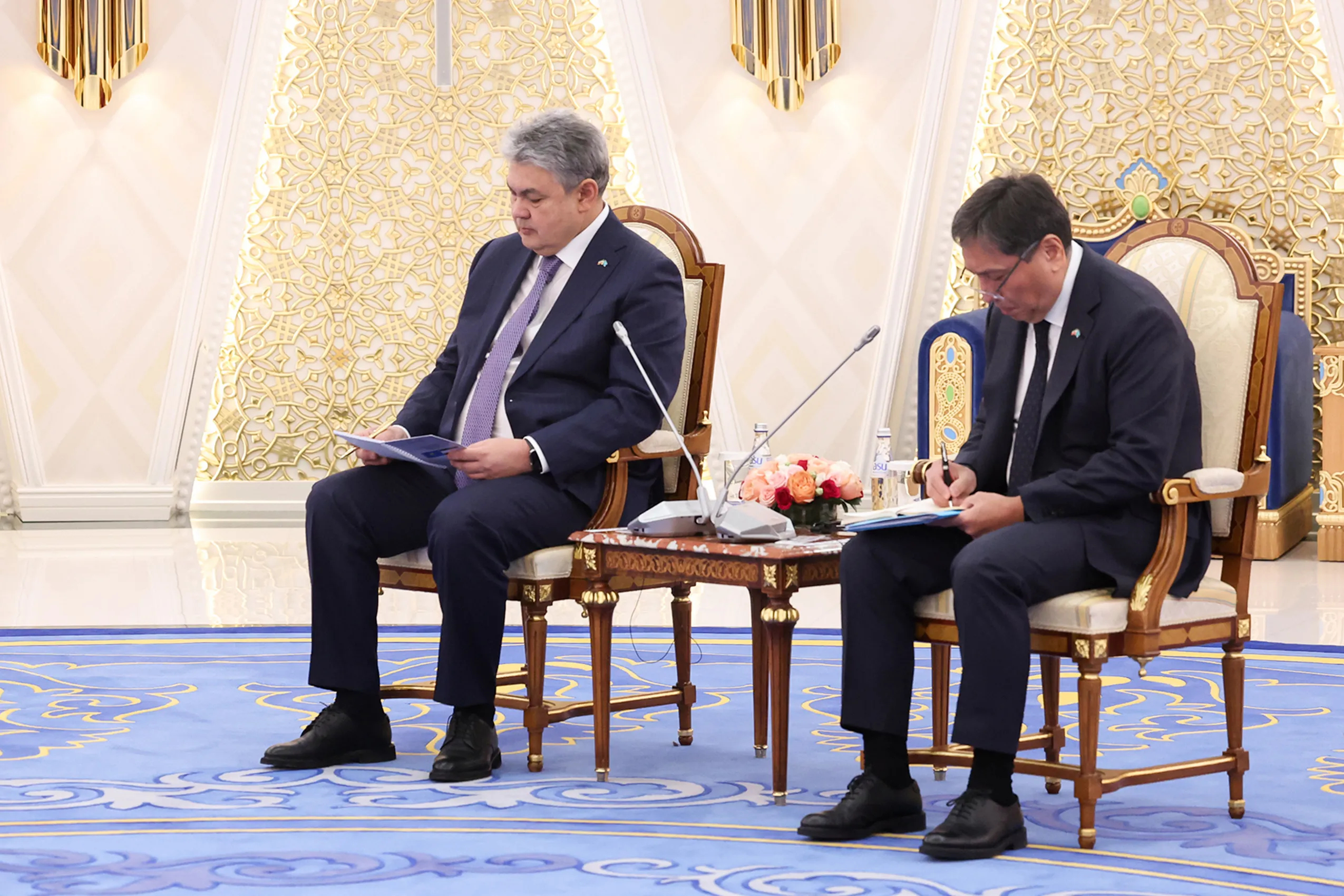 دیدار روسای جمهور ایران و قزاقستان 