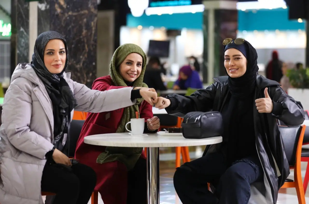 شبنم قلی خانی در تکخال