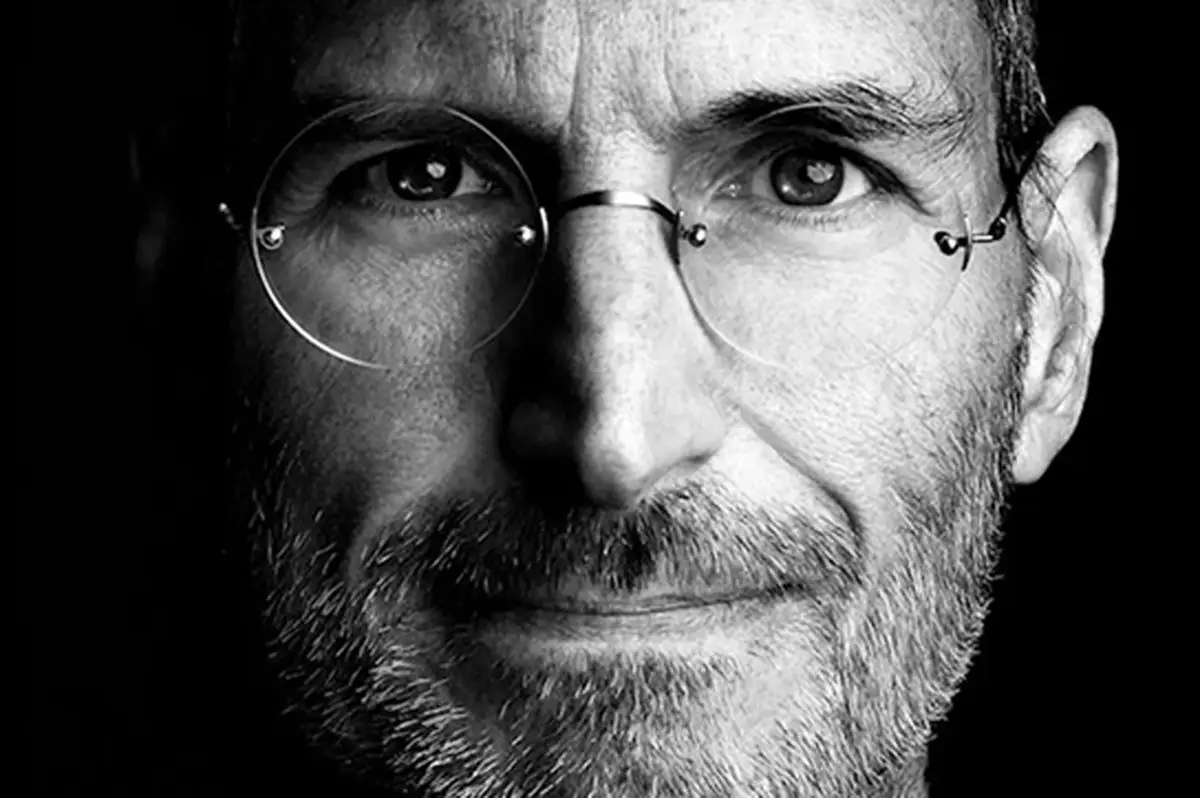 SteveJobsCloseUp.jpeg_11zon