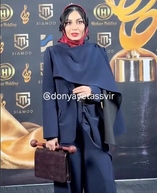 کیف صحرا اسدالهی در جشن حافظ ۱۴۰۴