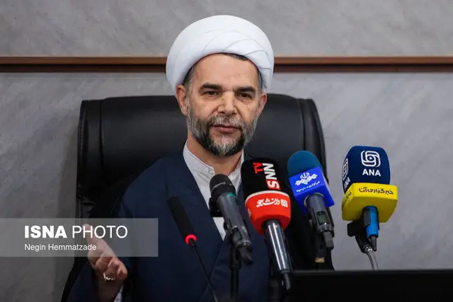 اعدام مامور موساد/هشدار دادستان تهران درباره حجاب به شهرداری تهران و مالکین دولتی تالارها
