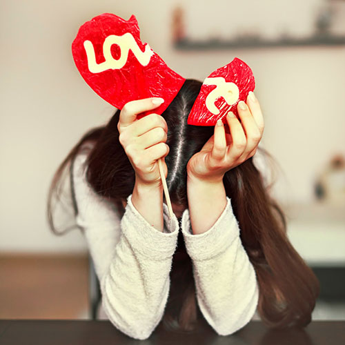 عکس پروفایل غمگین دخترانه