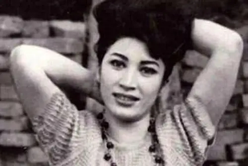 استایل فروغ فرخزاد