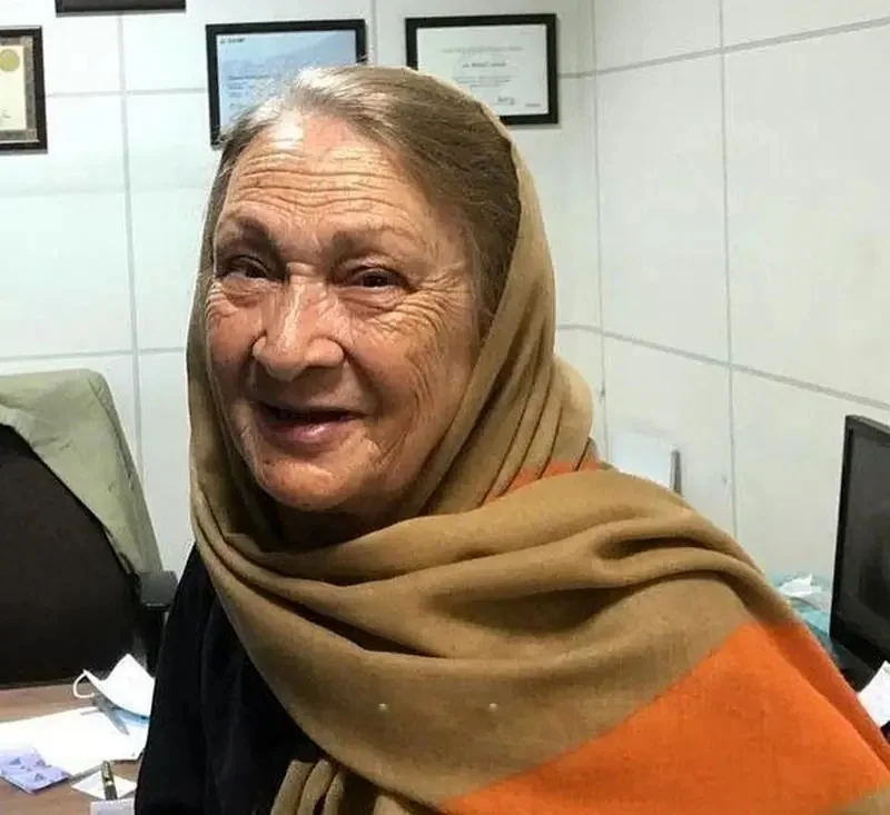 بیوگرافی پری امیرحمزه