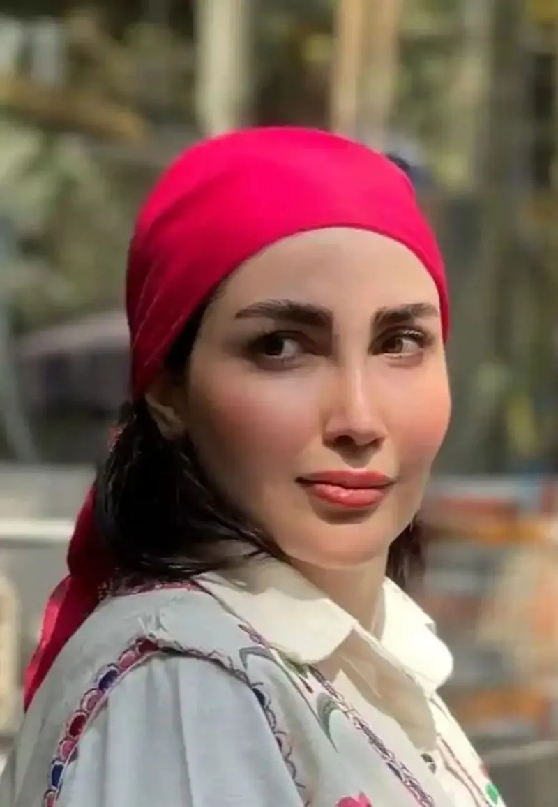 naarinayoobi 1727610677 3467772159267682972 45041808228
