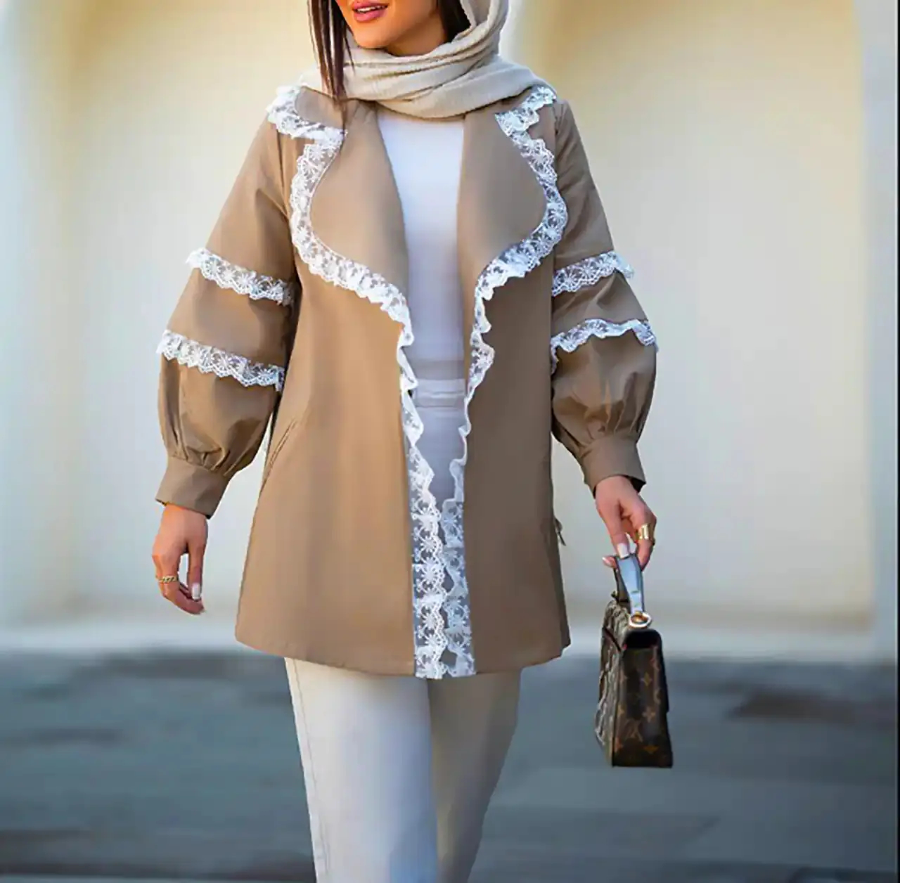 مانتو زنانه ترند این روزها