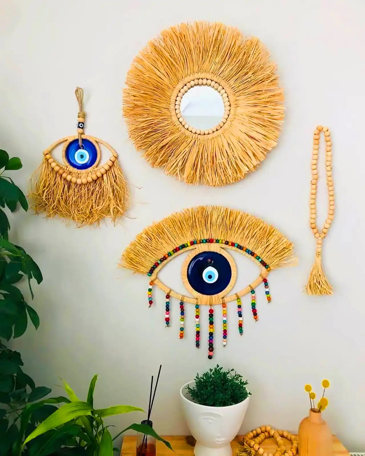 محافظ چشم زخم سنتی و مدرن 