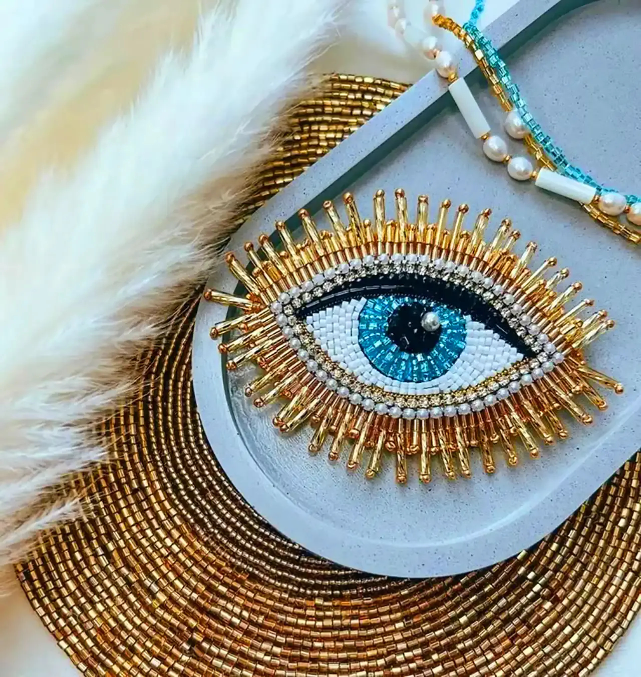 محافظ چشم زخم سنتی و مدرن 