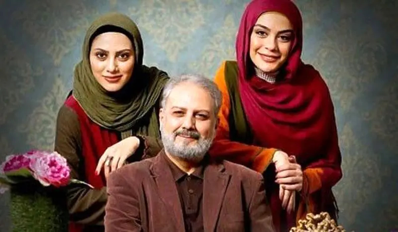 مارال و مونا فرجاد و پدرشان