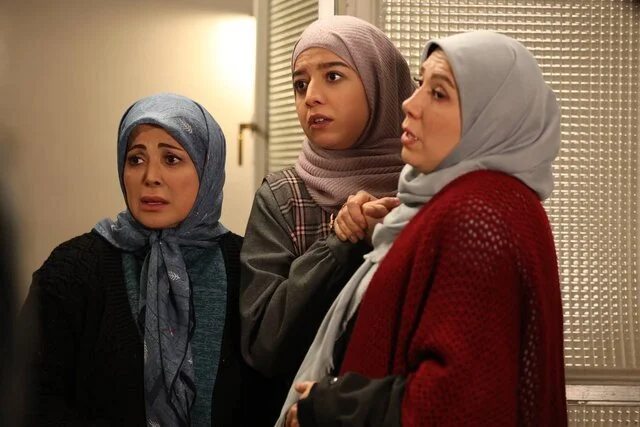 عاطفه باقری در اسباب زحمت