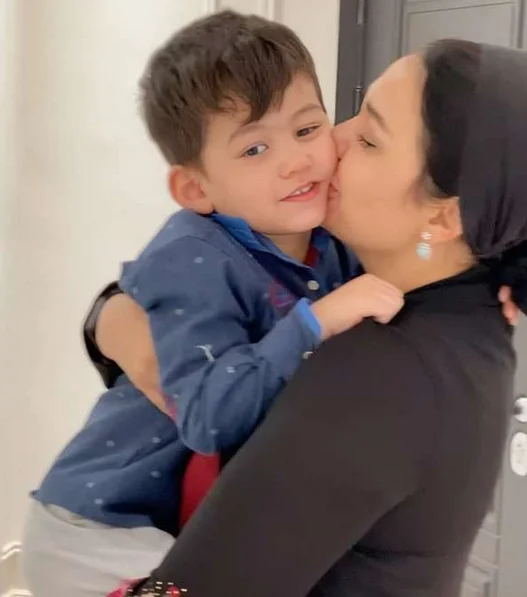 مریم اوزرلی و جان آتش