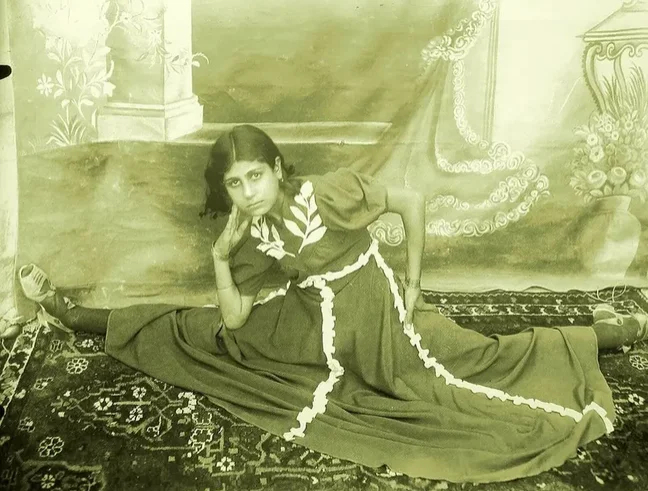 قاب تاریخ