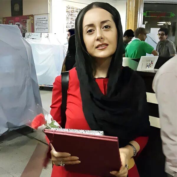 شبنم معززی سریال آسمان همیشه ابری نیست