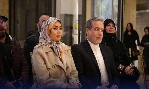 حضور همسر  جوان عراقچی در یک مراسم خیلی خاص
