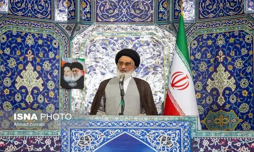 امام جمعه قم: راز فهم تحولات منطقه در نقش بی‌بدیل مقاومت ملت ایران نهفته است!