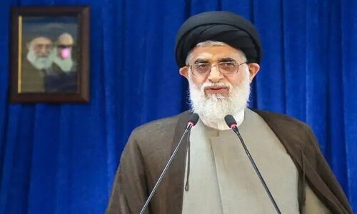 امام جمعه بندرانزلی: رسانه‌ها خط مقدم مبارزه با دشمن‌اند، وظیفه همه مردم است!