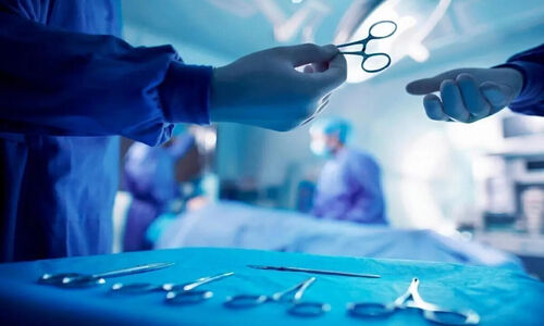 حمایت جنجالی نماینده مجلس از کلینیک زیبایی متخلف؛ واکنش‌ها چه بود؟