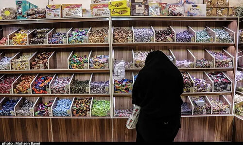 پلمب آجیل‌فروشی متخلف در همدان؛ هشدار جدی تعزیرات به بازار شب یلدا
