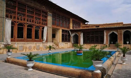 خانه تاریخی نصیرالملک در شیراز میزبان ویژه‌ترین شب یلدا با روایت‌های ناب سنتی