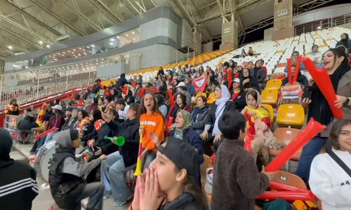 هواداران پرشور بانوی فولادی در نبرد حساس جام حذفی مقابل چادرملو!