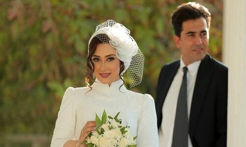عاشقانه‌های الهام طهموری و همسرش کنار دریای شمال + عکس