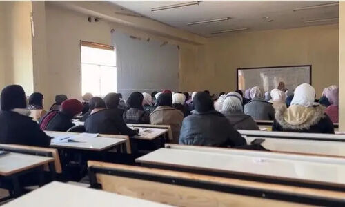 تحصیل زیر سایه چادرها؛ دانشگاه اسلامی غزه چگونه در دل بحران زنده ماند؟