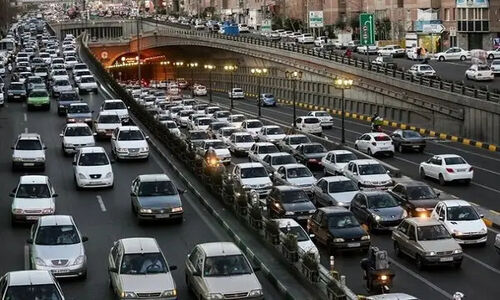 ترافیک سنگین صبحگاهی تهران در کدام مسیرها نفس‌گیر شد؟