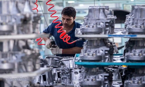 ورود غیرمنتظره قطعه‌سازان خودرو به بازار آجیل؛ آشفتگی در بازار خشکبار به خاطر خریدهای نجومی!