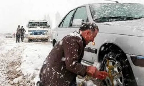 بارش سنگین برف در گردنه‌های خراسان شمالی؛ تردد فقط با زنجیر چرخ ممکن شد!