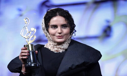 رونمایی از تغییر چهره عجیب الناز شاکردوست… راز زیباییش را فاش کرد… گاهی کورتون تزریق می‌کردم تا اینکه…