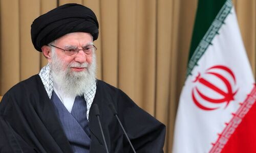 رهبر انقلاب شخصاً پیگیر وضعیت سلامت رضا امیرخانی شدند؛ دعا برای بهبود نویسنده محبوب کشور