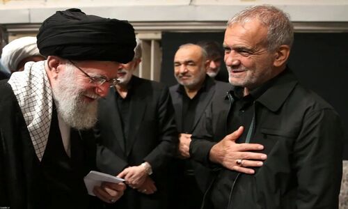 کیهان چگونه حمایت رهبری از پزشکیان را تفسیر کرد؟ واقعیتی که نباید نادیده گرفت!