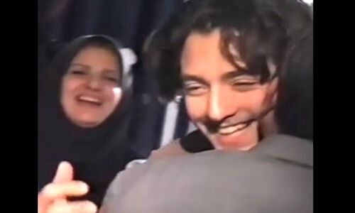 چک‌خوردن جنجالی بهرام رادان در «آواز قو» بعد از ۲۵ سال دوباره خبرساز شد!