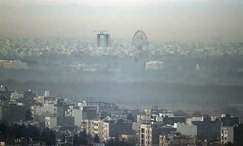 آلودگی هوای مشهد همچنان نفس‌گیر؛ وضعیت ناسالم برای گروه‌های حساس ادامه دارد