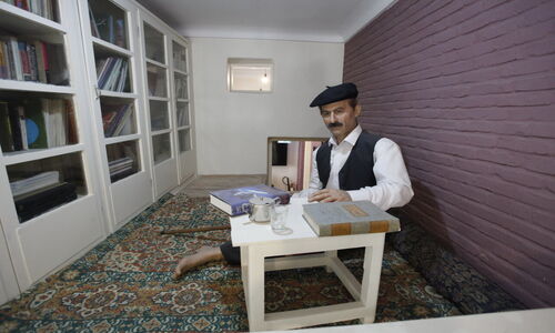 جلال شما را کتابخوان می‌کند!