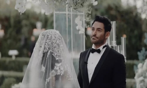 کارت عروسی گرانقیمت محمدرضا گلزار و آیسان / زیباتر از کارت عروسی مریم مومن و سهیل قاصدی