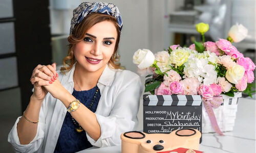 آرزو سریال آنام در دبی ژست کریسمسی گرفت