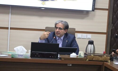 محمدزاده: کدام منطق می‌گوید حضور مقامات کشوری در استان ایراد دارد؟